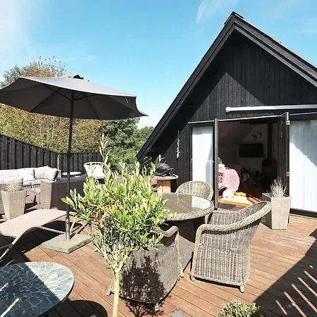 Modern Coastal Retreat In Eno-by Traum بيت للعطل Karrebæksminde